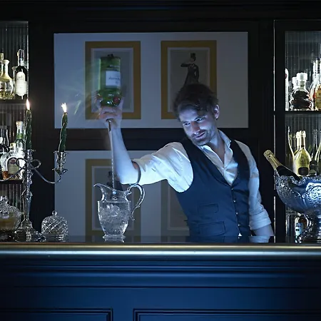 The Gentleman Of Pensión