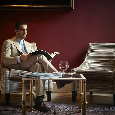 The Gentleman Of 3*